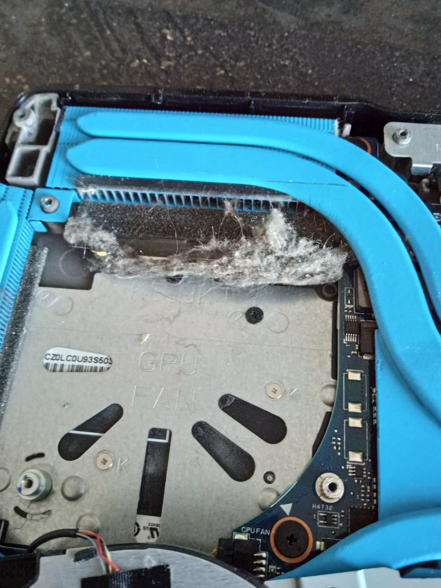 Ucpaný chladič notebooku